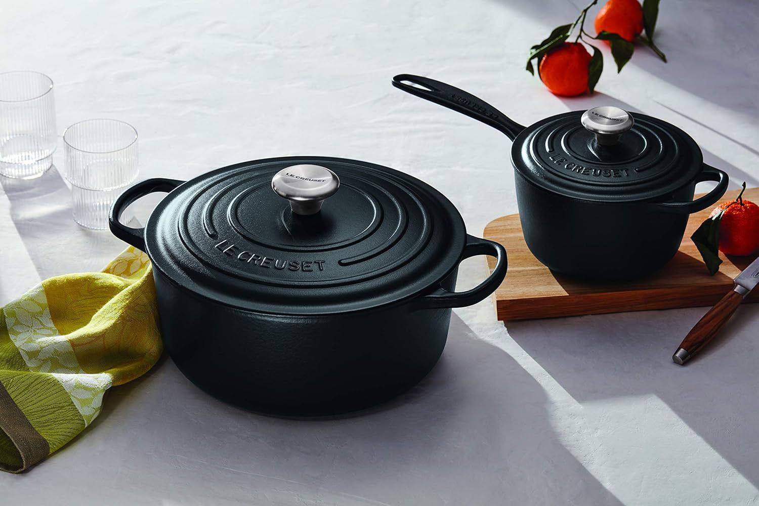 Enameled Cast Iron Signature round Dutch Oven, 7.25 Qt., Licorice