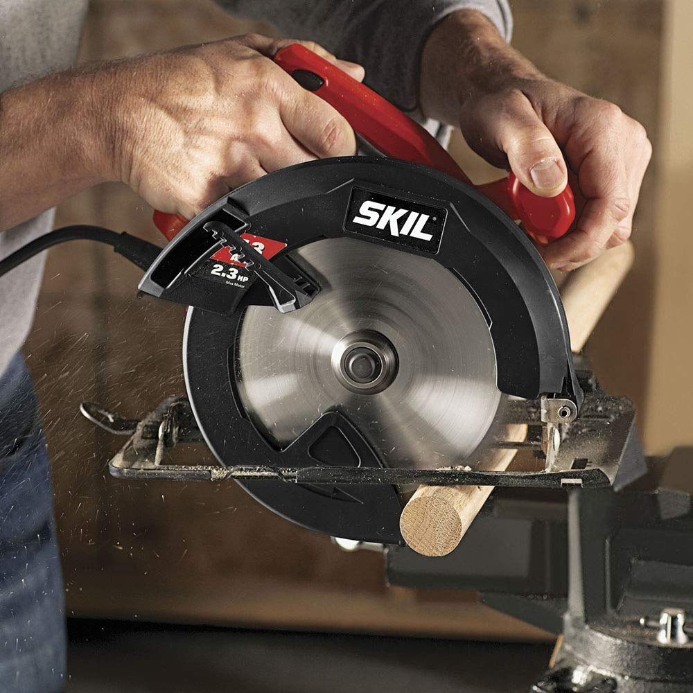 5080-01 13-Amp 7-1/4" Circular Saw, Red