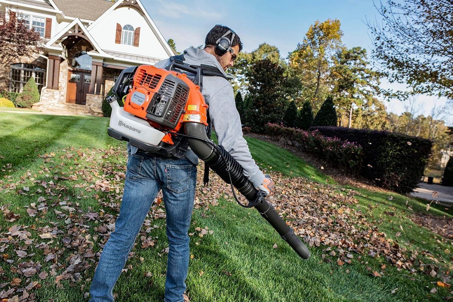360BT Gas Leaf Blower, 65.6-Cc 3.81-HP 2-Cycle Backpack Leaf Blower with 890-CFM, 232-MPH, 30-N Powerful Clearing Performance and Load-Reducing Harness, Gifts for Men
