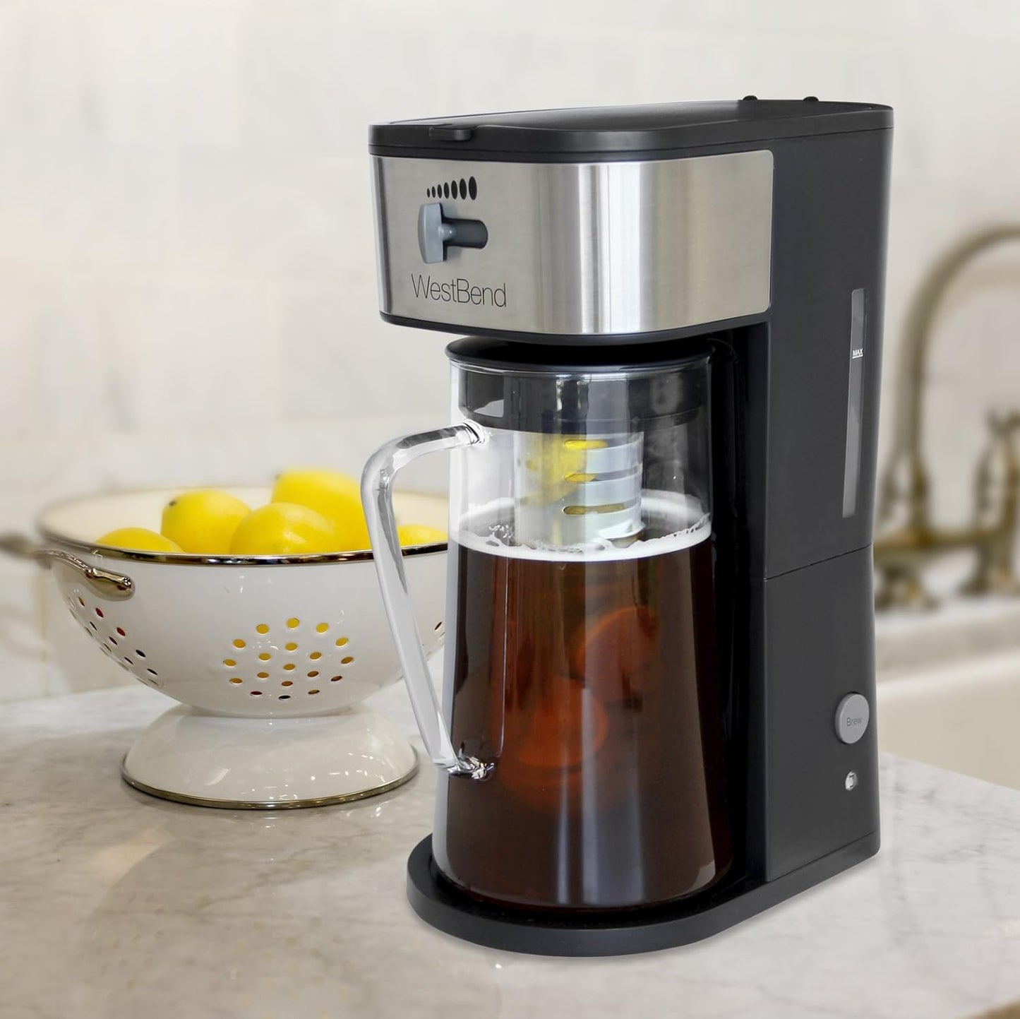 IT500 Iced Tea Maker or Iced Coffee Maker Includes an Infusion Tube to Customize the Flavor, Features Auto Shut-Off, 2.75-Quart, Black